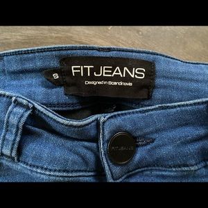 Contour V2 Mid Waisted Fitjeans - Azure Blue